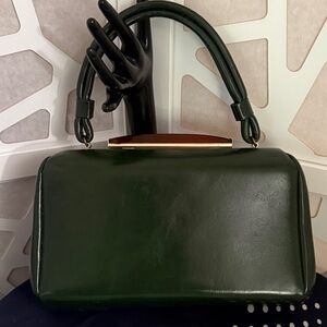 Elegant Vintage Dover Green Handbag